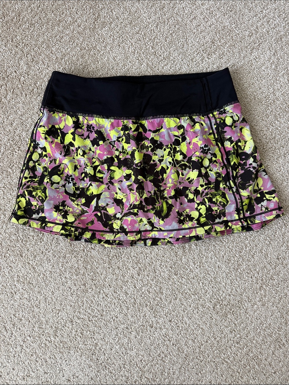 Lululemon Athletica Tennis Skirt size 4
